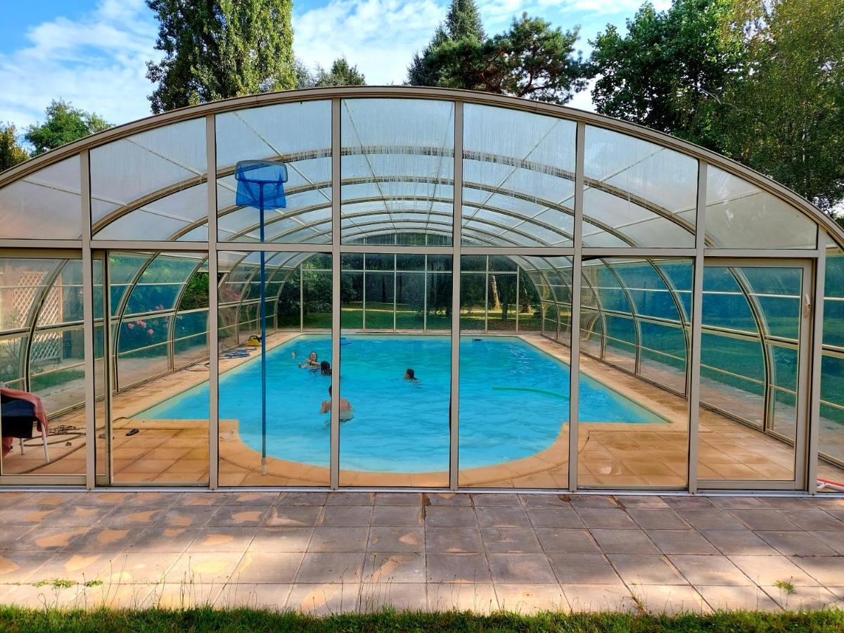 Domaine La Buissiere Duravel "Le Gite" Avec Piscine Couverte Privative Luaran gambar
