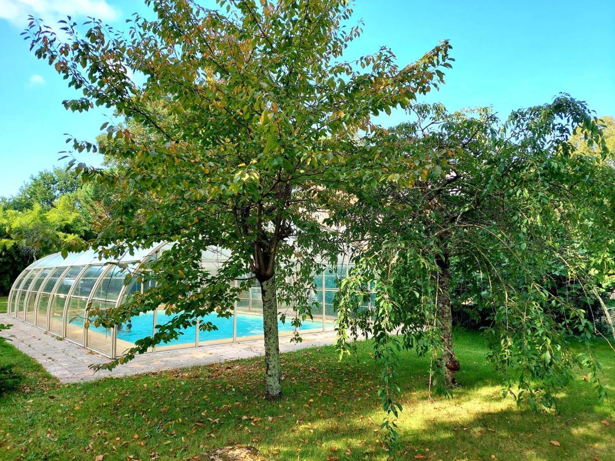 Domaine La Buissiere Duravel "Le Gite" Avec Piscine Couverte Privative Luaran gambar