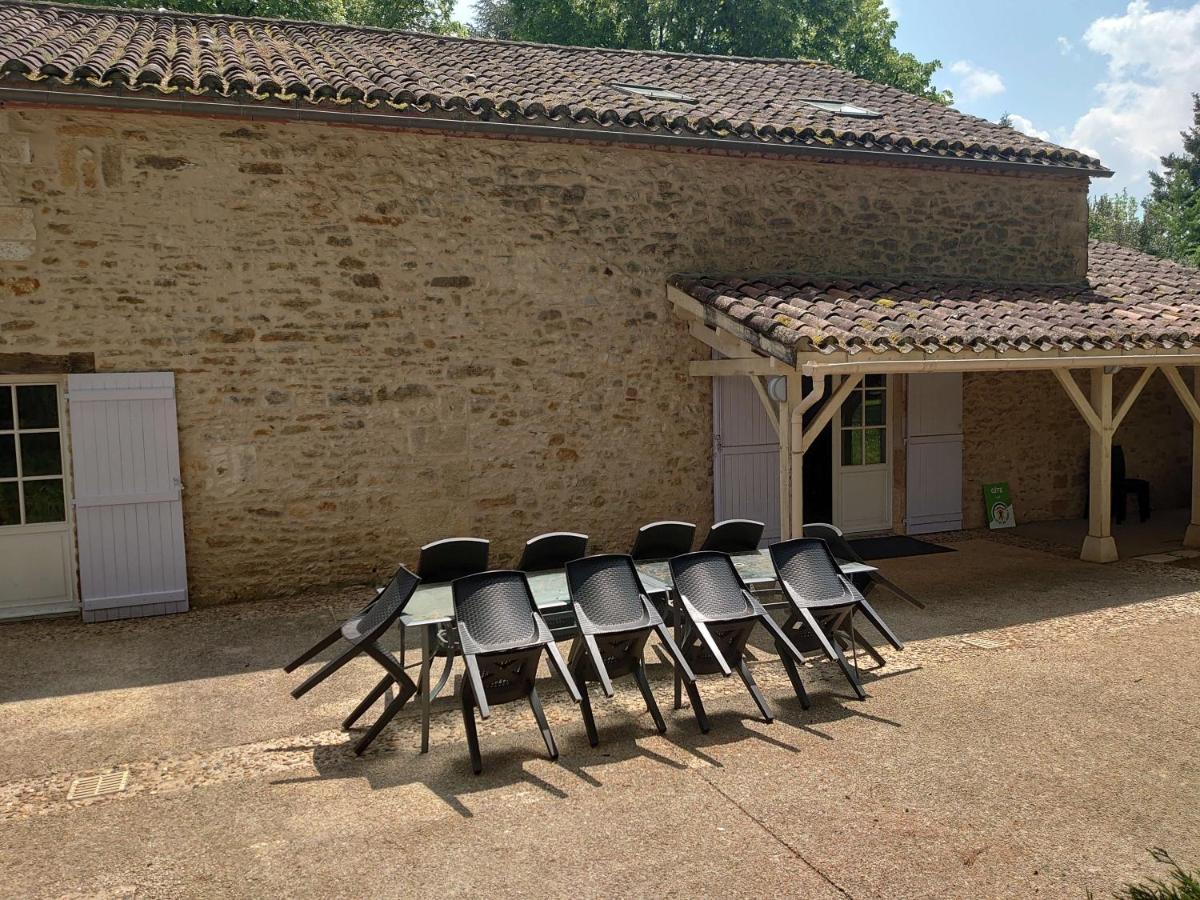 Domaine La Buissiere Duravel "Le Gite" Avec Piscine Couverte Privative Luaran gambar