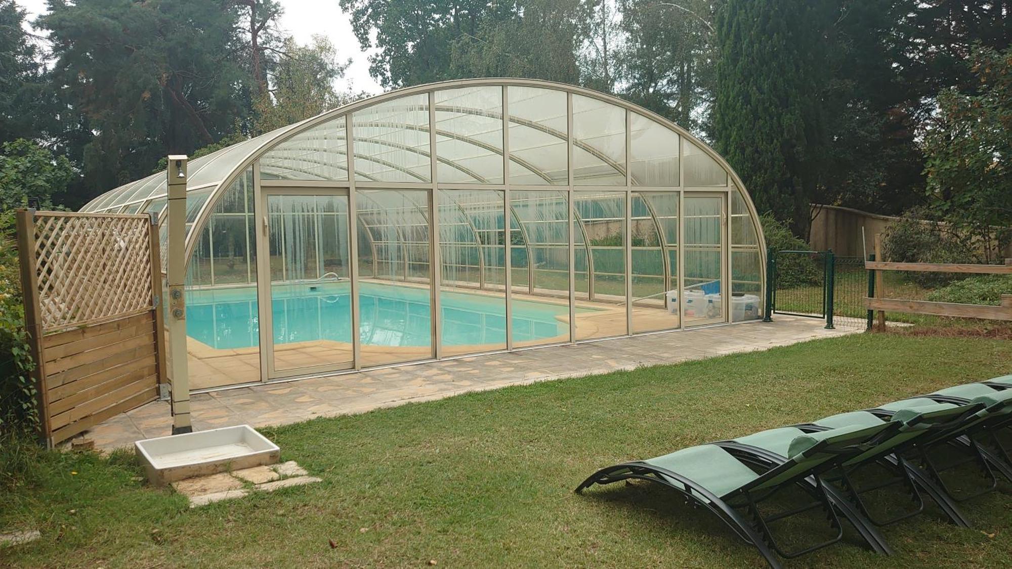 Domaine La Buissiere Duravel "Le Gite" Avec Piscine Couverte Privative Luaran gambar